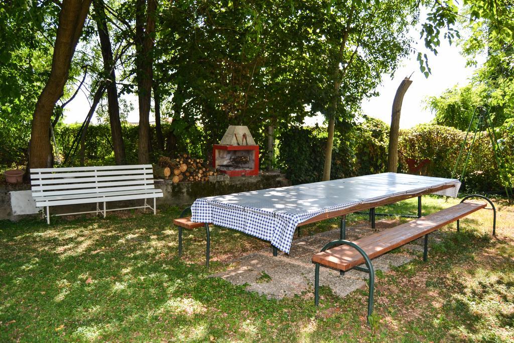 Agriturismo Ca' La Pergola Lugagnano Ngoại thất bức ảnh